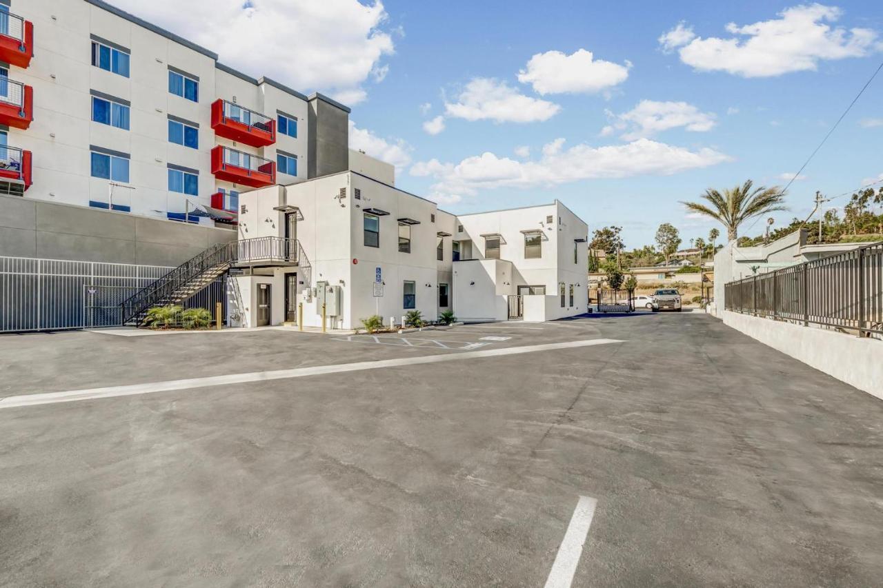 Single Bedroom - Queen Size. Heart Of Downtown Vista Exterior photo